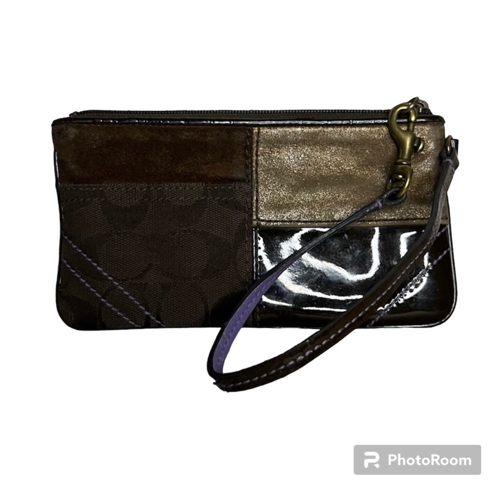 COACH - Y2K wristlet